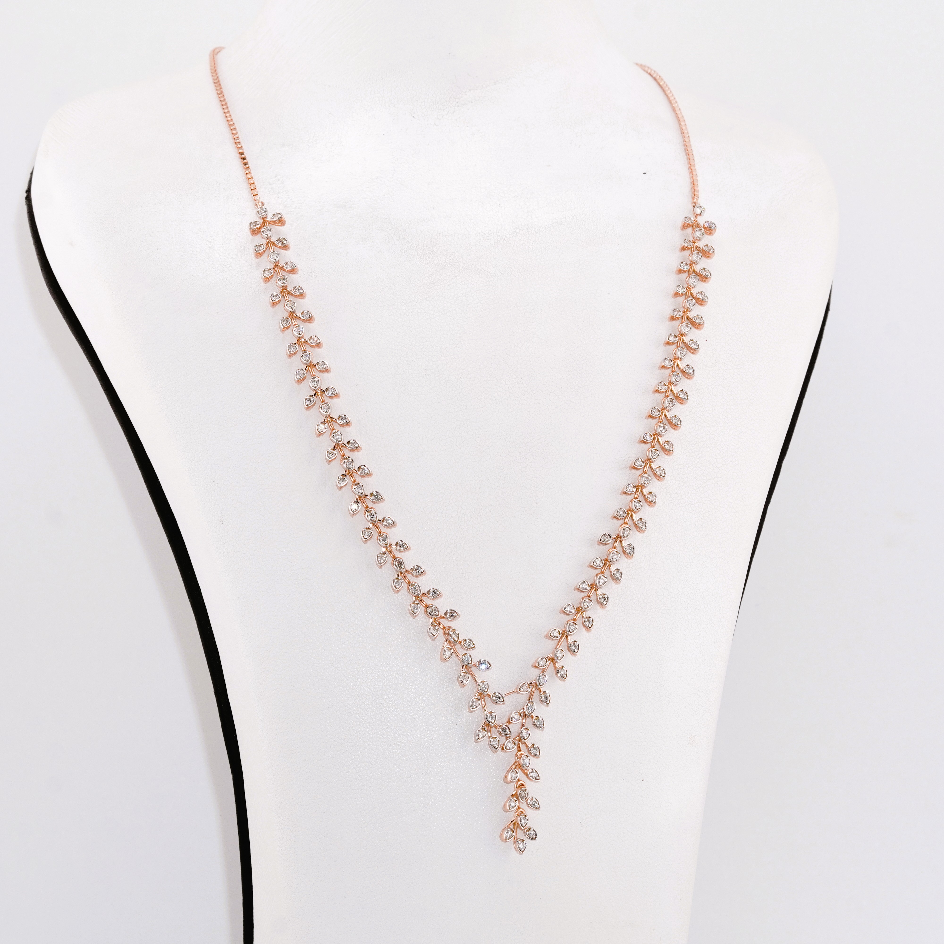 Avarna Diamond Necklace