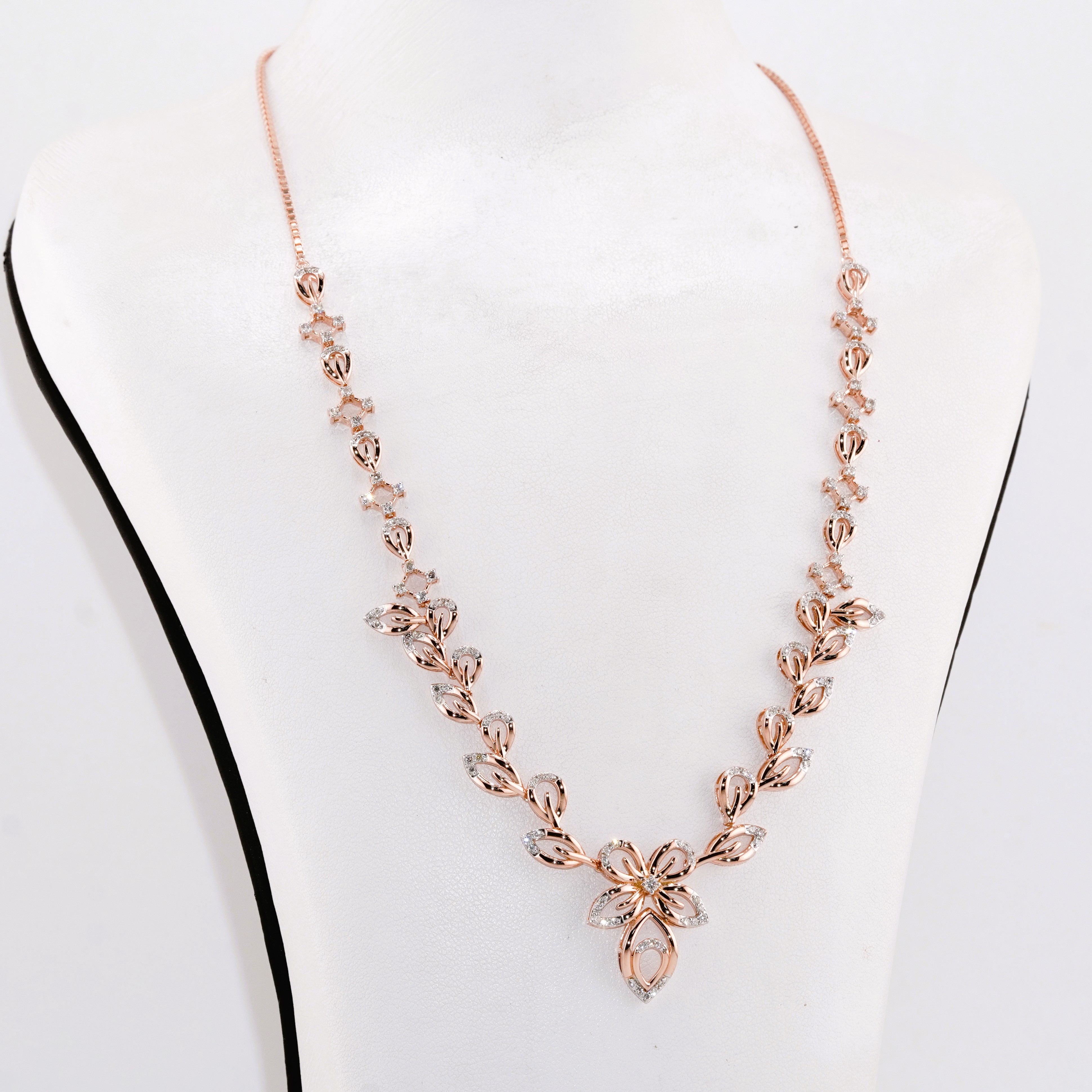 Avarna Diamond Necklace