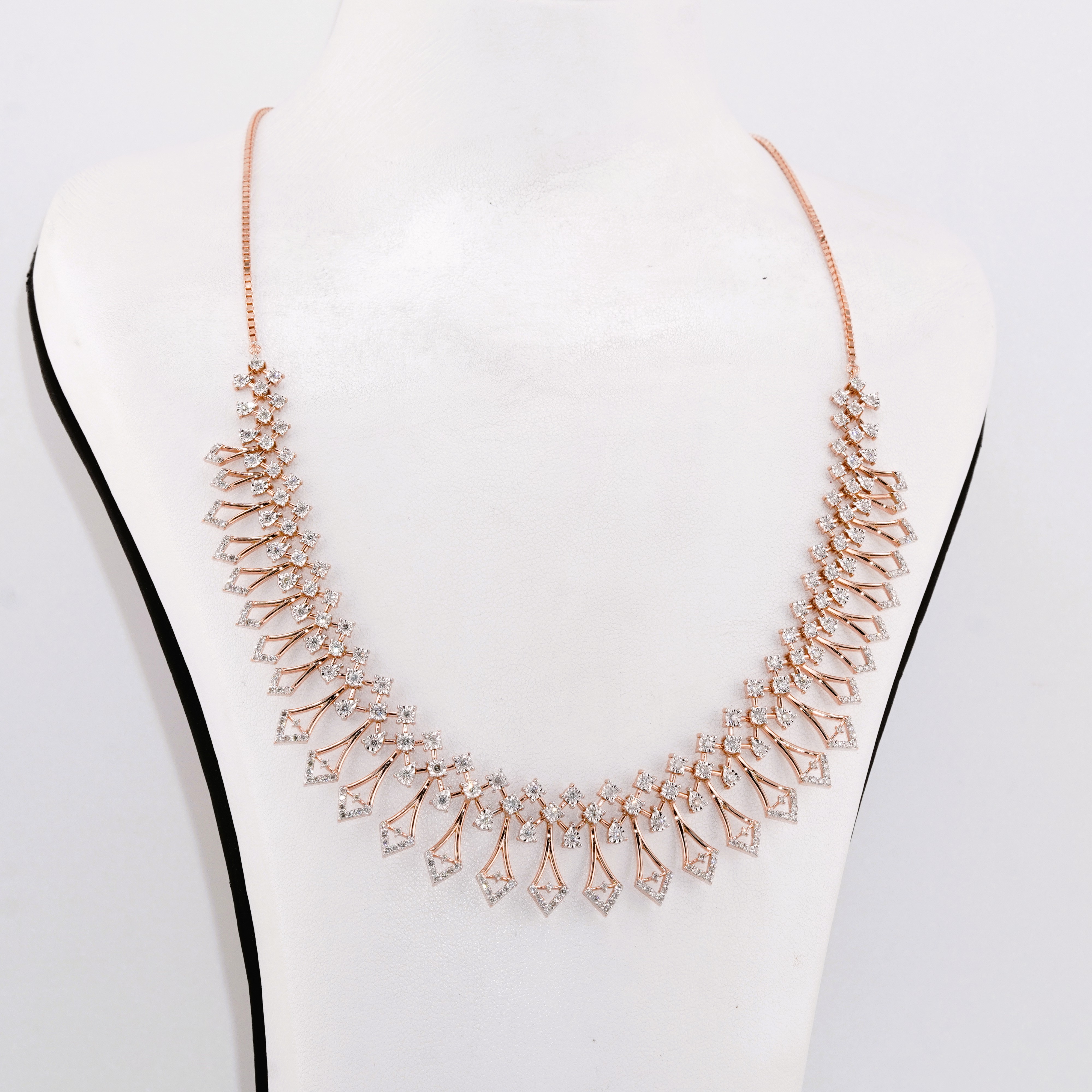 Avarna Diamond Necklace